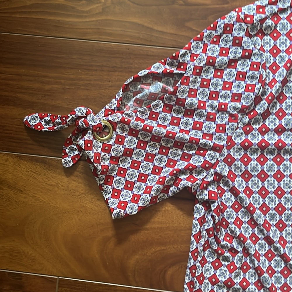 Liz Claiborne Red & White Patterned Blouse with Tie Sleeves Size S - Picture 5 of 8